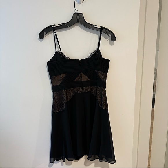 ✨ BCBG MaxAzria Lace Mini Dress ✨ - Picture 4 of 4
